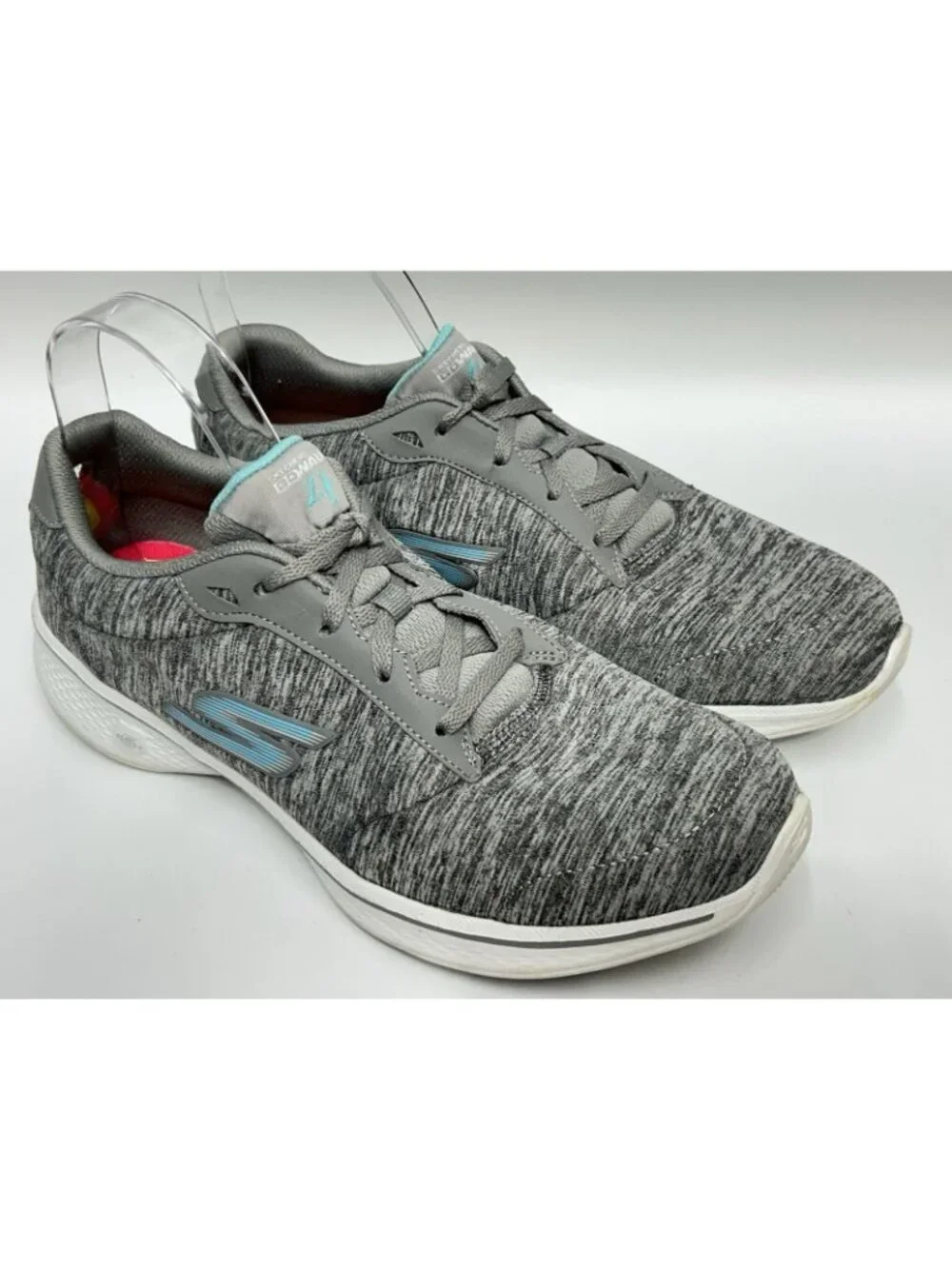 Skechers Womens Go Walk 4 Serenity Shoes Sz  10 Gray White 14173 Low Top Lace Up